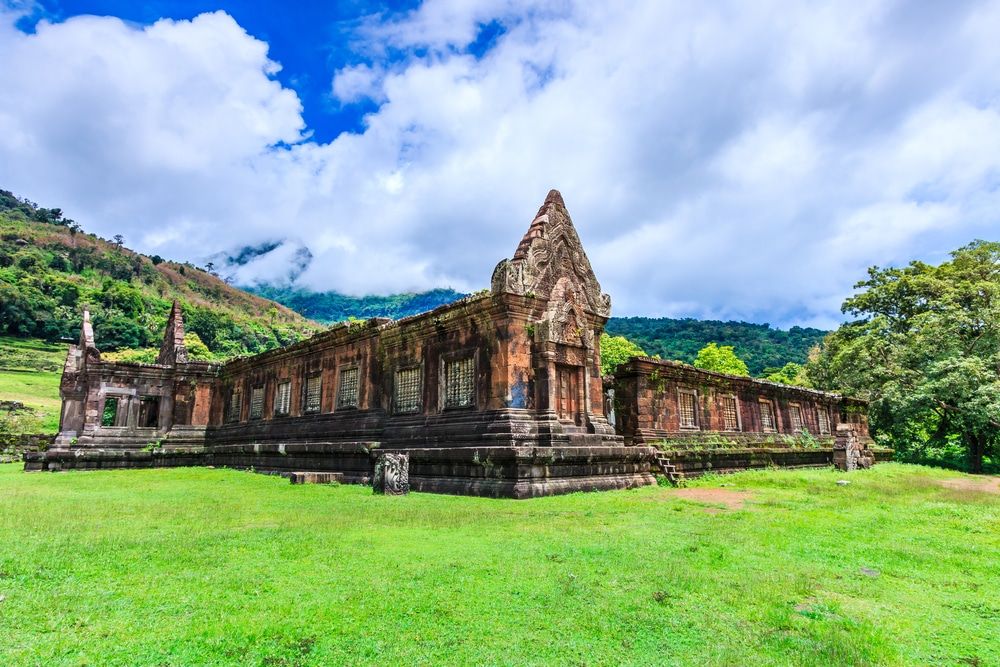 https://mdw-travel-data-us-east-1.s3.amazonaws.com/img/country/Laos/Vat-Luang/img_02.jpg