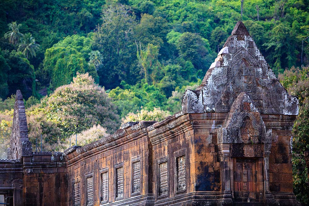 https://mdw-travel-data-us-east-1.s3.amazonaws.com/img/country/Laos/Vat-Phou-Resort/img_01.jpg