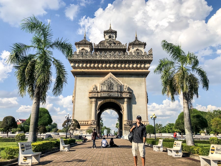 https://mdw-travel-data-us-east-1.s3.amazonaws.com/img/country/Laos/Victory-Monument/img_01.jpg