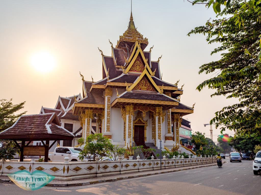 https://mdw-travel-data-us-east-1.s3.amazonaws.com/img/country/Laos/Vientiane-City-Pillar-Shrine/img_02.jpg