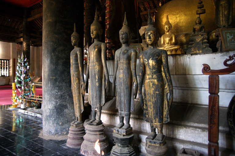 https://mdw-travel-data-us-east-1.s3.amazonaws.com/img/country/Laos/Wat-Aham/img_02.jpg