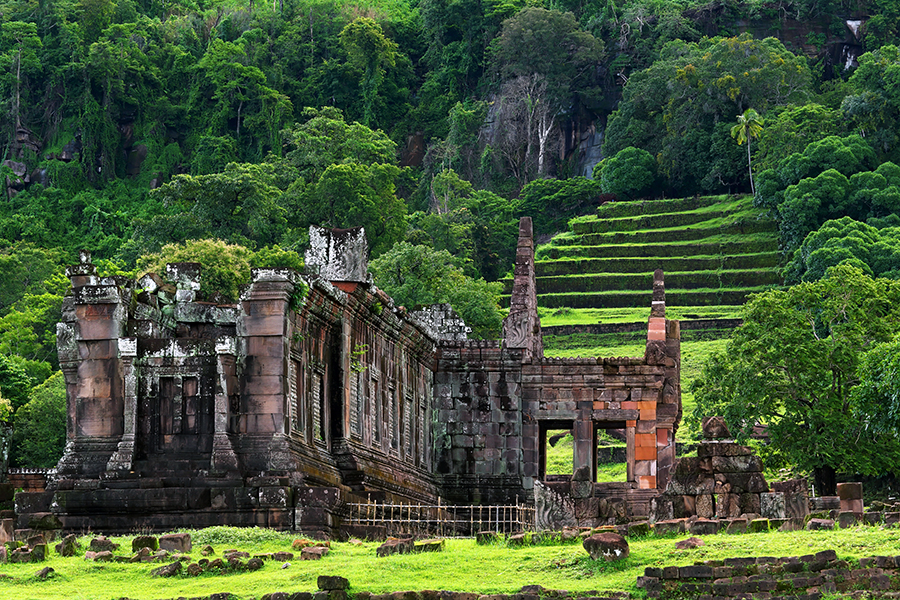 https://mdw-travel-data-us-east-1.s3.amazonaws.com/img/country/Laos/Wat-Chom-Si/img_02.jpg