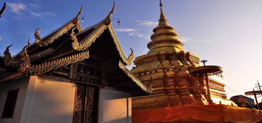 https://mdw-travel-data-us-east-1.s3.amazonaws.com/img/country/Laos/Wat-Chom-Thong/img_03.jpg
