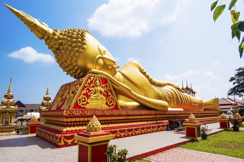 https://mdw-travel-data-us-east-1.s3.amazonaws.com/img/country/Laos/Wat-Pha-That-Chom-Ong/img_03.jpg