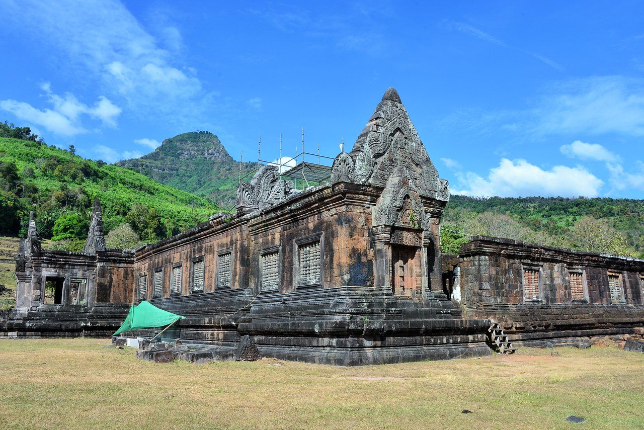 https://mdw-travel-data-us-east-1.s3.amazonaws.com/img/country/Laos/Wat-Phou-Champasak/img_01.jpg