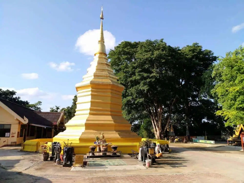 https://mdw-travel-data-us-east-1.s3.amazonaws.com/img/country/Laos/Wat-Phra-That-Doi-Chom-Thong/img_03.jpg