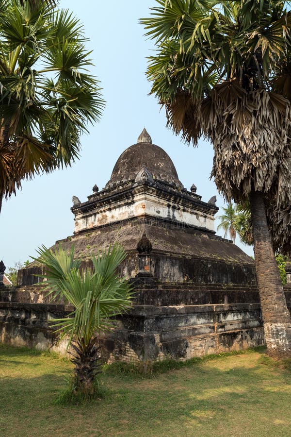 https://mdw-travel-data-us-east-1.s3.amazonaws.com/img/country/Laos/Wat-Visounnarath/img_03.jpg