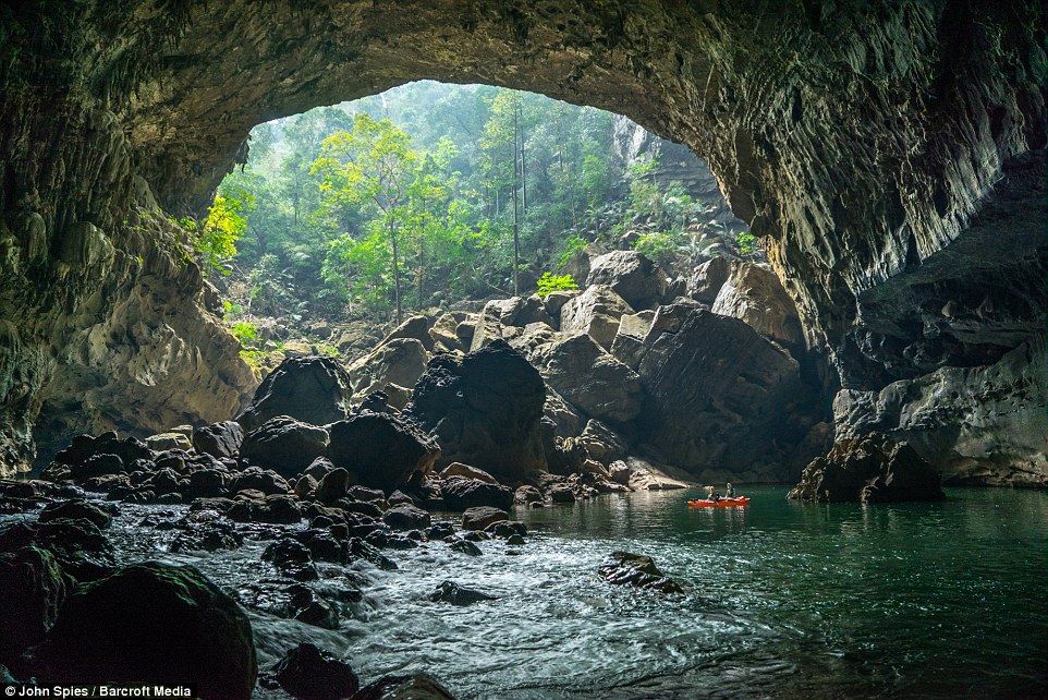 https://mdw-travel-data-us-east-1.s3.amazonaws.com/img/country/Laos/Xe-Bangfai-Cave/img_03.jpg