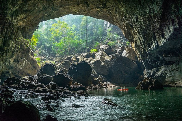https://mdw-travel-data-us-east-1.s3.amazonaws.com/img/country/Laos/Xe-Bangfai-River-Cave/img_02.jpg