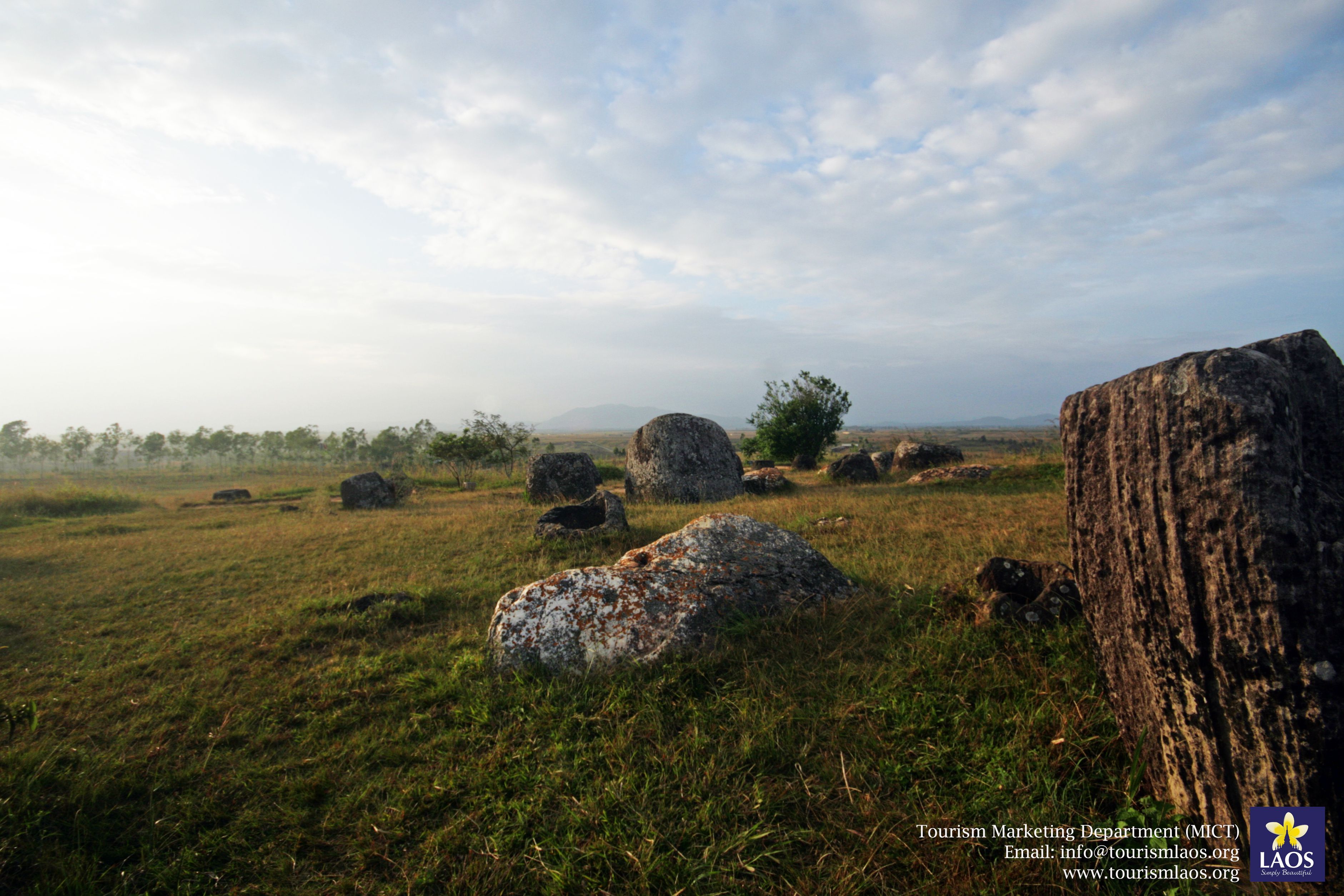 https://mdw-travel-data-us-east-1.s3.amazonaws.com/img/country/Laos/Xieng-Khouang-Stupa/img_02.jpg
