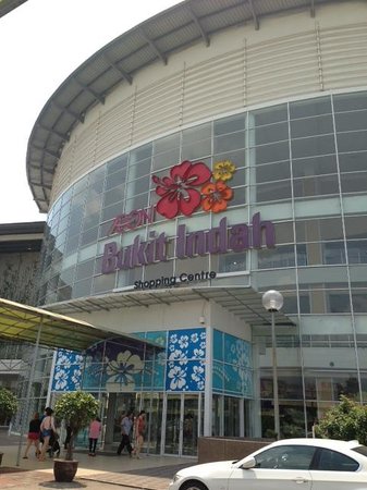 https://mdw-travel-data-us-east-1.s3.amazonaws.com/img/country/Malaysia/Aeon-Mall-Bukit-Indah/img_02.jpg