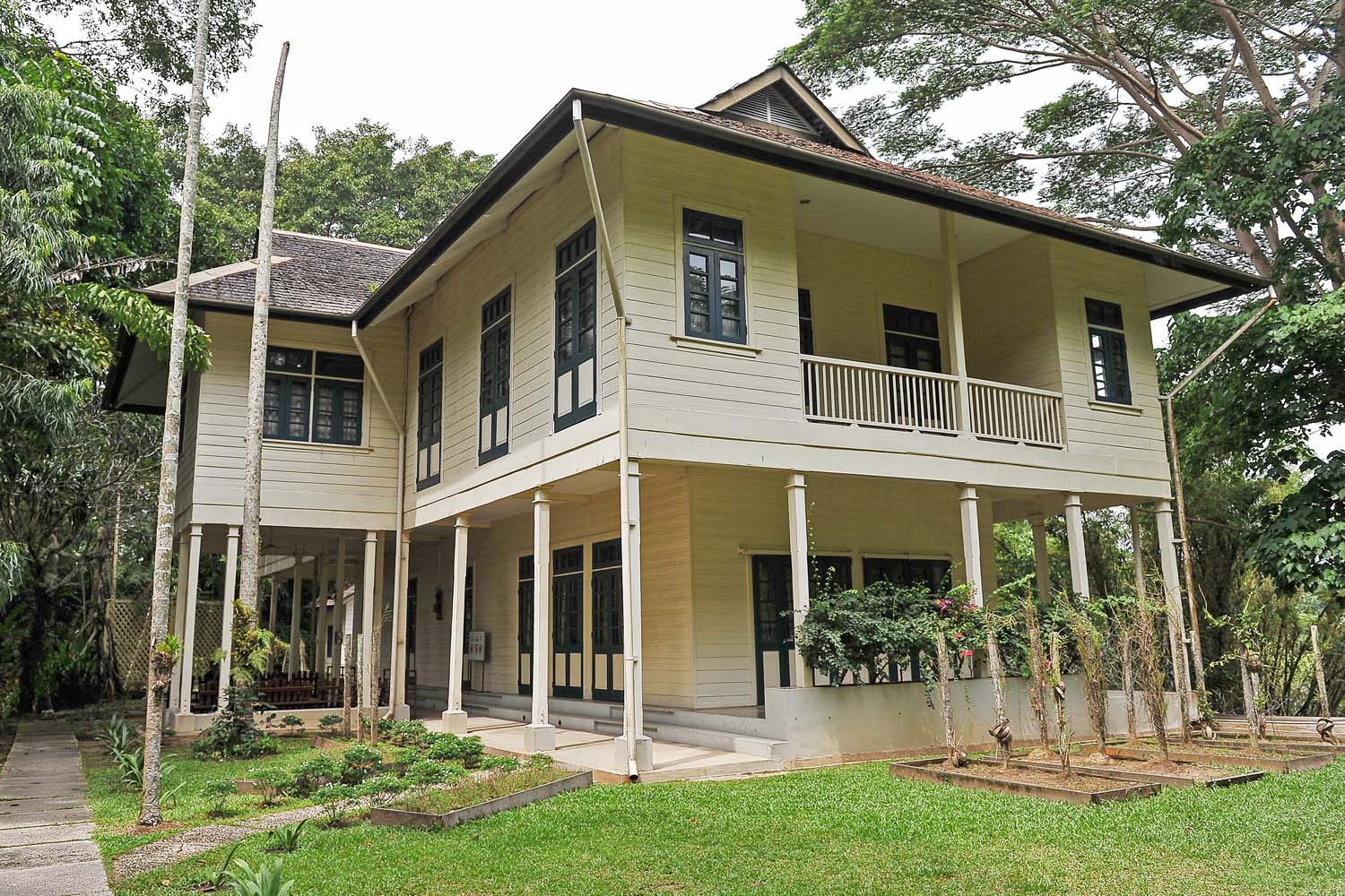 https://mdw-travel-data-us-east-1.s3.amazonaws.com/img/country/Malaysia/Agnes-Keith-House/img_00.jpg