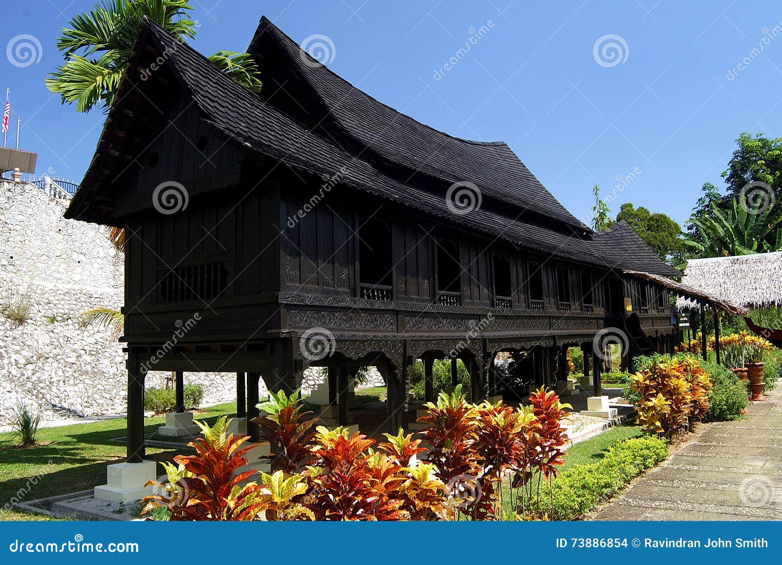 https://mdw-travel-data-us-east-1.s3.amazonaws.com/img/country/Malaysia/Ampang-Tinggi-Palace/img_05.jpg