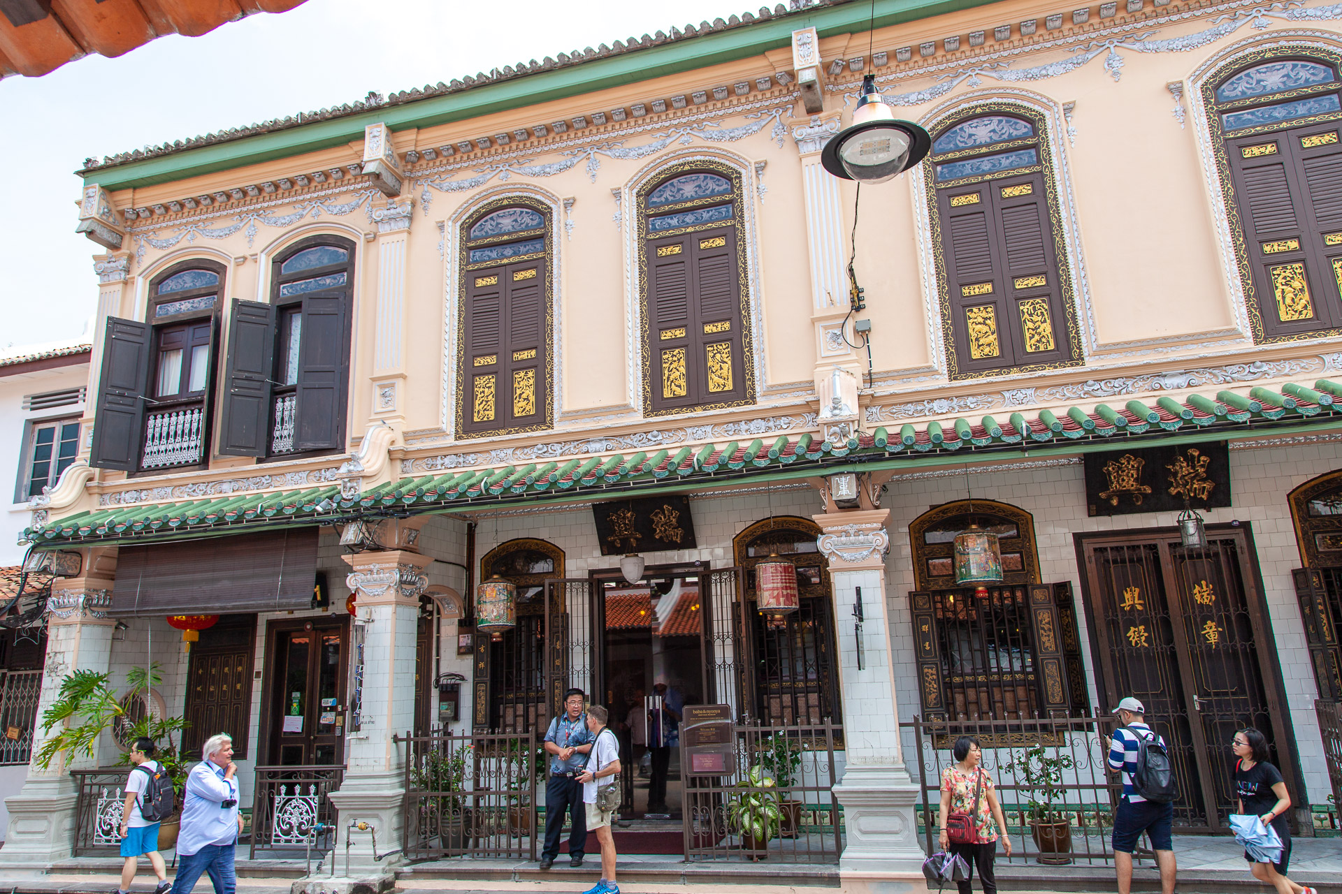 https://mdw-travel-data-us-east-1.s3.amazonaws.com/img/country/Malaysia/Baba-Nyonya-Heritage-Museum/img_03.jpg