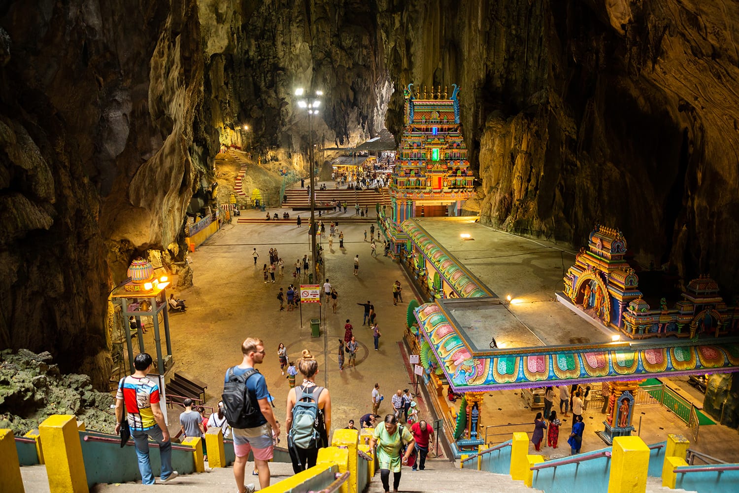 https://mdw-travel-data-us-east-1.s3.amazonaws.com/img/country/Malaysia/Batu-Caves/img_03.jpg