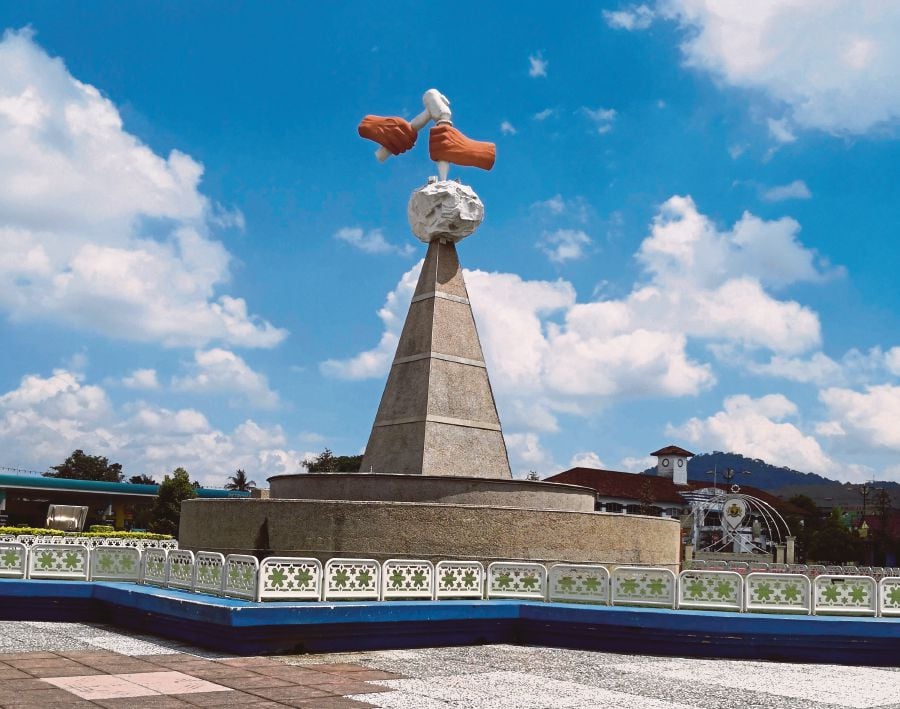 https://mdw-travel-data-us-east-1.s3.amazonaws.com/img/country/Malaysia/Batu-Pahat-Old-Street/img_03.jpg