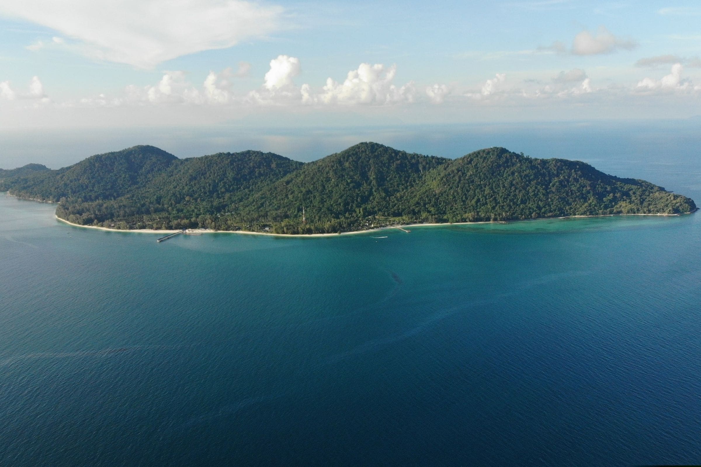 https://mdw-travel-data-us-east-1.s3.amazonaws.com/img/country/Malaysia/Besar-Island/img_02.jpg