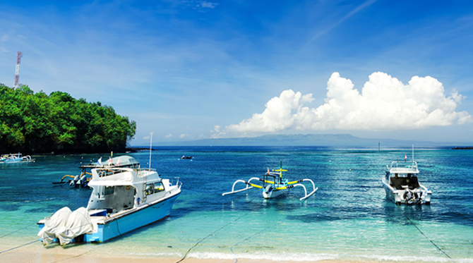 https://mdw-travel-data-us-east-1.s3.amazonaws.com/img/country/Malaysia/Blue-Lagoon-Beach/img_02.jpg