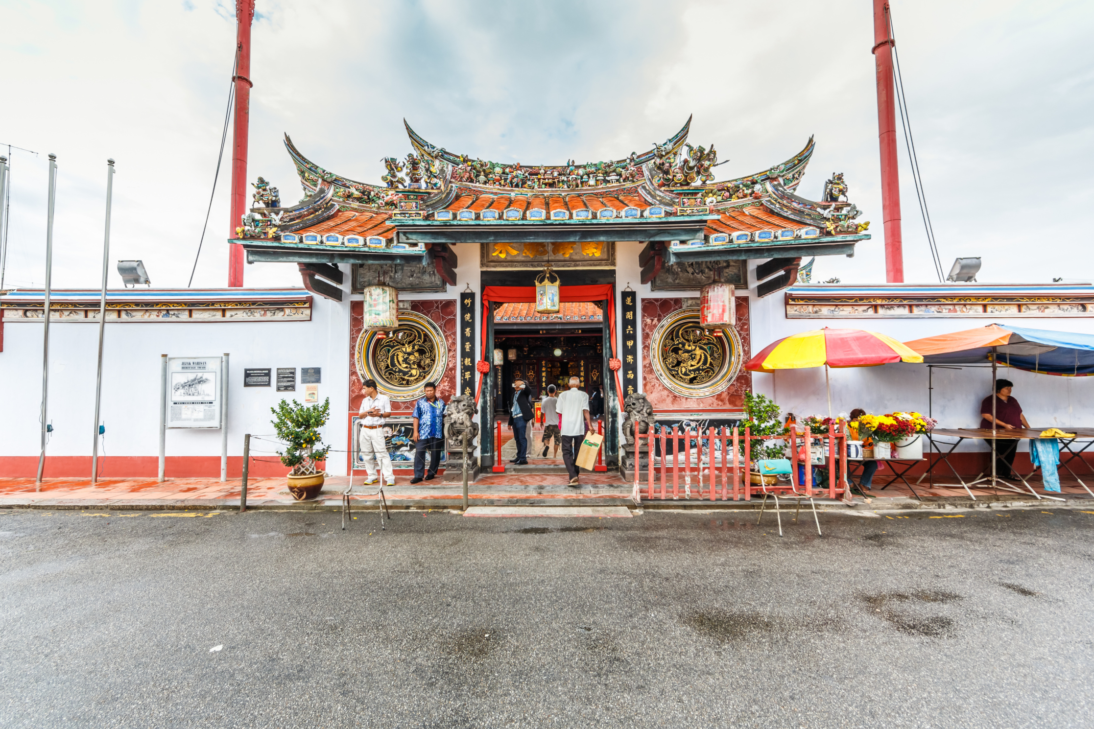https://mdw-travel-data-us-east-1.s3.amazonaws.com/img/country/Malaysia/Cheng-Hoon-Teng-Temple/img_03.jpg