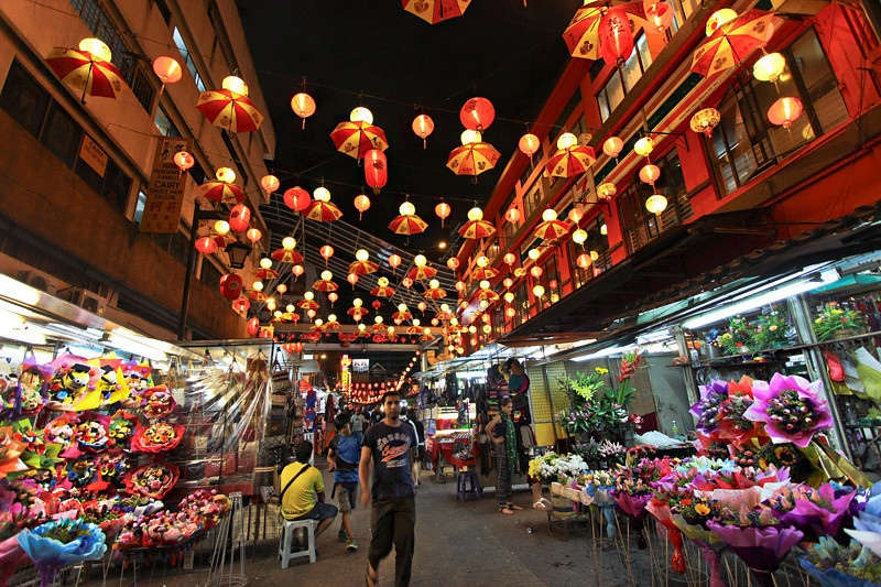 https://mdw-travel-data-us-east-1.s3.amazonaws.com/img/country/Malaysia/China-Town/img_01.jpg