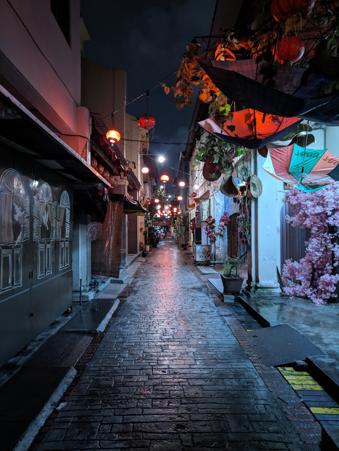 https://mdw-travel-data-us-east-1.s3.amazonaws.com/img/country/Malaysia/Concubine-Lane--Lorong-Panglima-/img_00.jpg