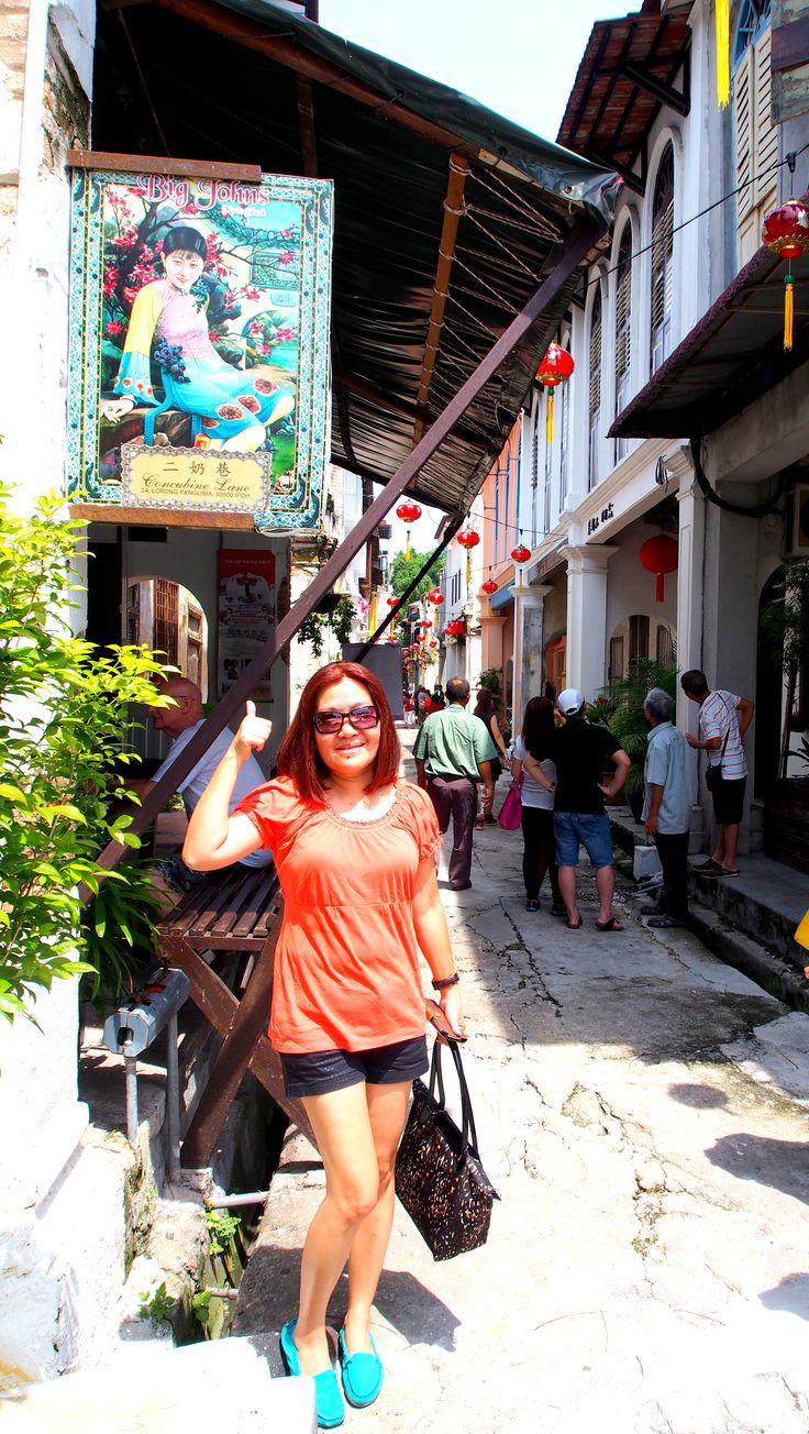 https://mdw-travel-data-us-east-1.s3.amazonaws.com/img/country/Malaysia/Concubine-Lane-Lorong-Panglima/img_00.jpg