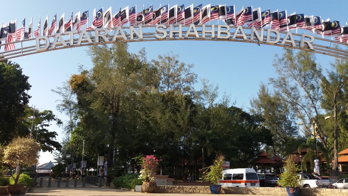 https://mdw-travel-data-us-east-1.s3.amazonaws.com/img/country/Malaysia/Dataran-Shahbandar/img_02.jpg