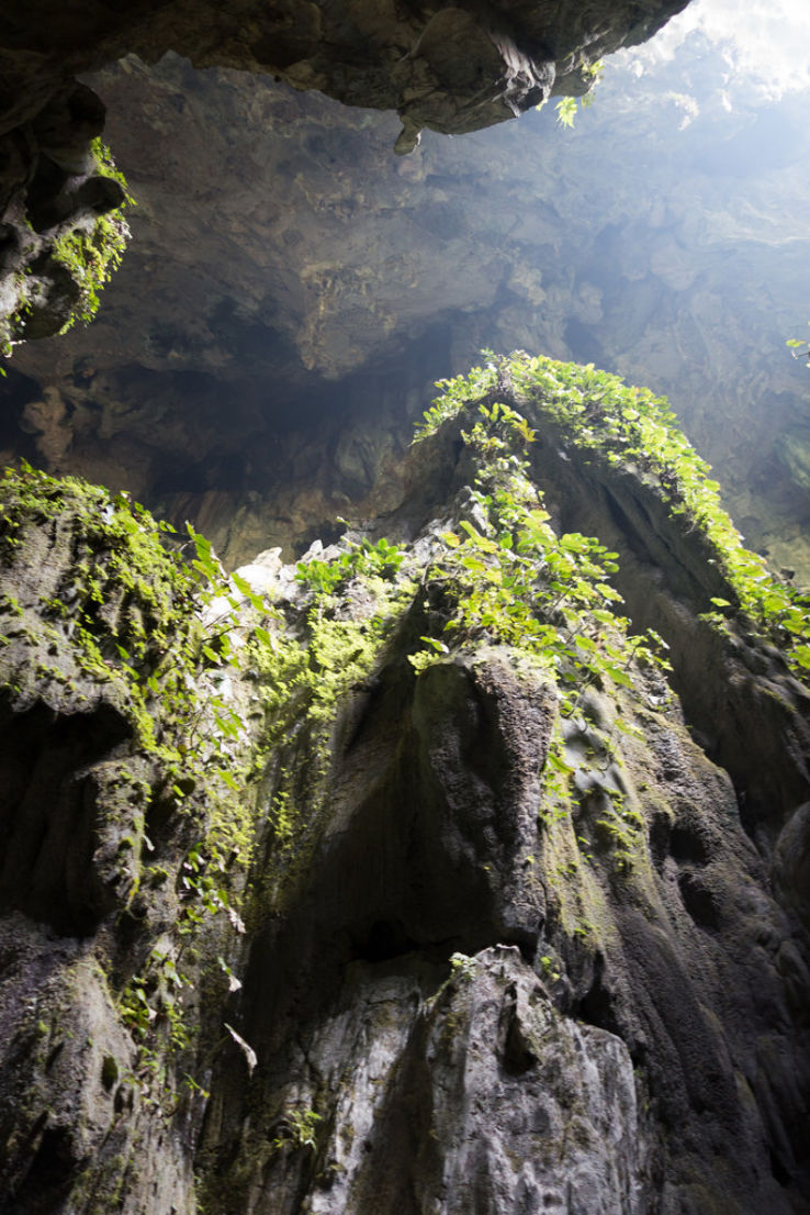 https://mdw-travel-data-us-east-1.s3.amazonaws.com/img/country/Malaysia/Fairy-Caves/img_00.jpg