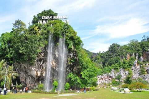 https://mdw-travel-data-us-east-1.s3.amazonaws.com/img/country/Malaysia/Gunung-Lang-Recreational-Park/img_02.jpg