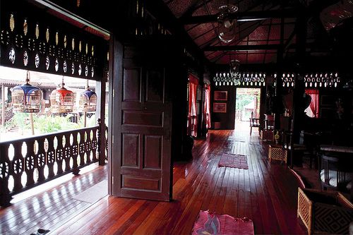 https://mdw-travel-data-us-east-1.s3.amazonaws.com/img/country/Malaysia/Handicraft-Village-and-Craft-Museum/img_01.jpg