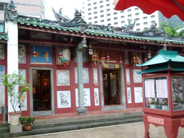 https://mdw-travel-data-us-east-1.s3.amazonaws.com/img/country/Malaysia/Johor-Bahru-Old-Chinese-Temple/img_02.jpg
