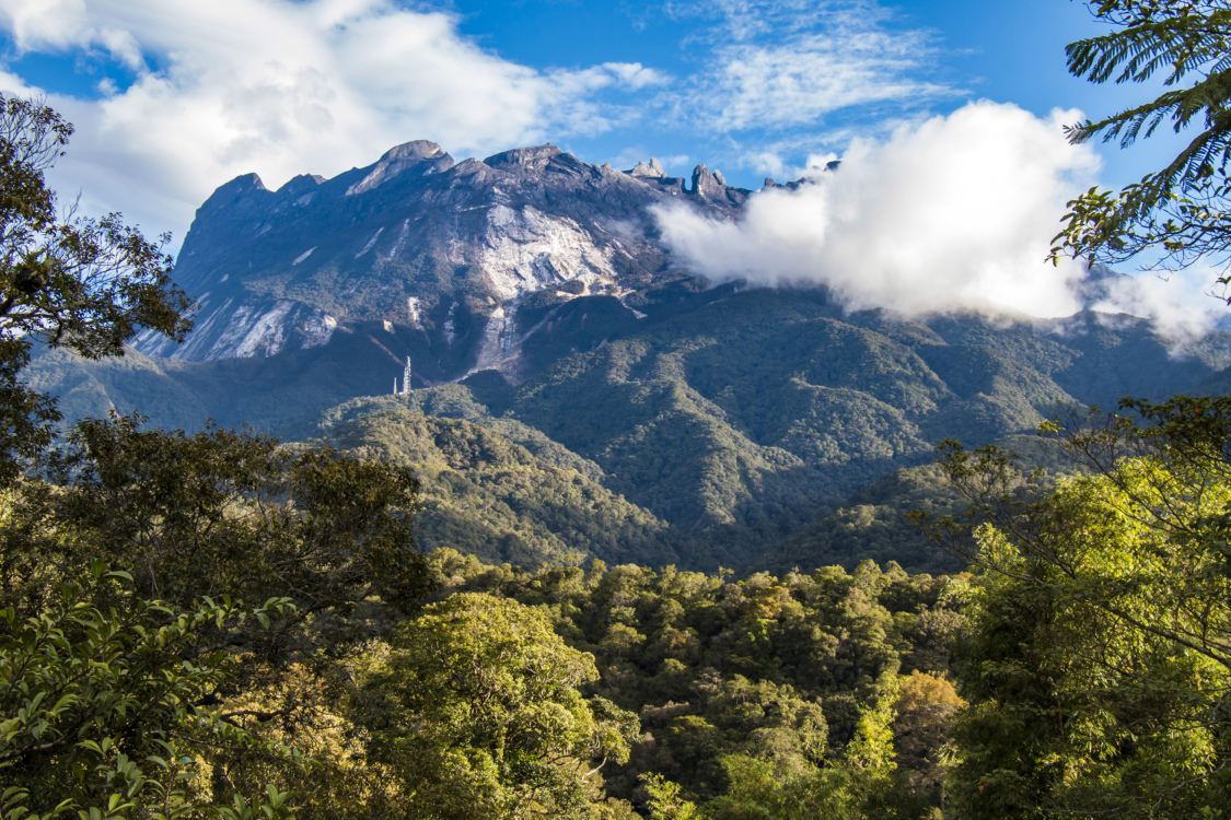 https://mdw-travel-data-us-east-1.s3.amazonaws.com/img/country/Malaysia/Kinabalu-Park/img_01.jpg