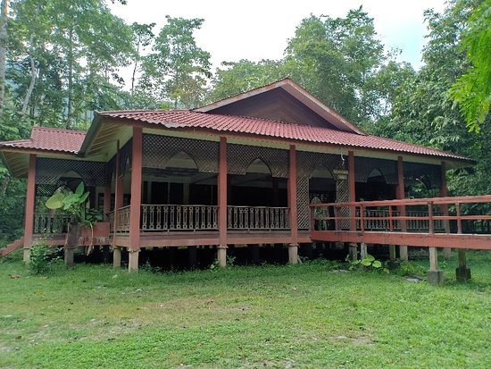https://mdw-travel-data-us-east-1.s3.amazonaws.com/img/country/Malaysia/Kota-Gelanggi-Caves/img_02.jpg