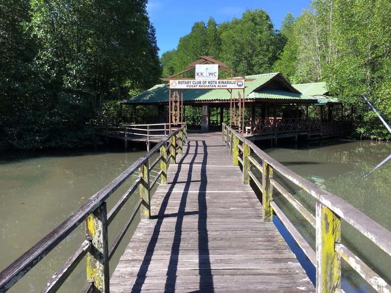 https://mdw-travel-data-us-east-1.s3.amazonaws.com/img/country/Malaysia/Kota-Kinabalu-Wetland-Centre/img_01.jpg