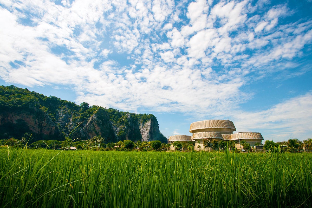 https://mdw-travel-data-us-east-1.s3.amazonaws.com/img/country/Malaysia/Kota-Kuala-Kedah/img_03.jpg
