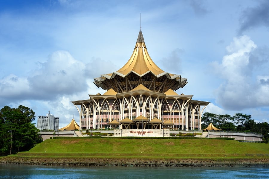 https://mdw-travel-data-us-east-1.s3.amazonaws.com/img/country/Malaysia/Kuching-North-City-Hall/img_03.jpg