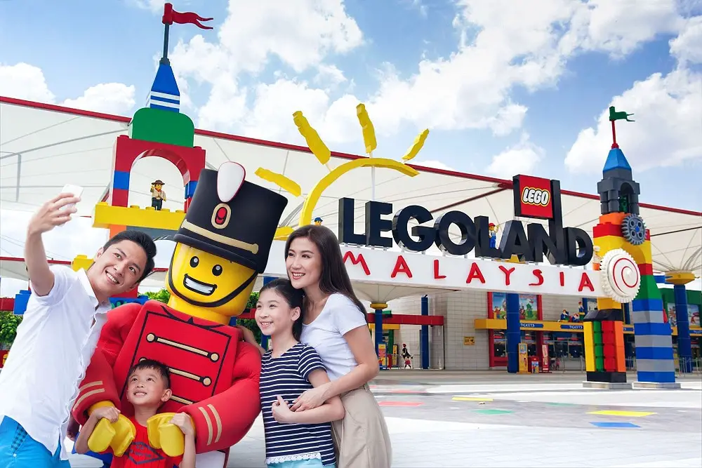 https://mdw-travel-data-us-east-1.s3.amazonaws.com/img/country/Malaysia/Legoland-Malaysia/img_00.jpg