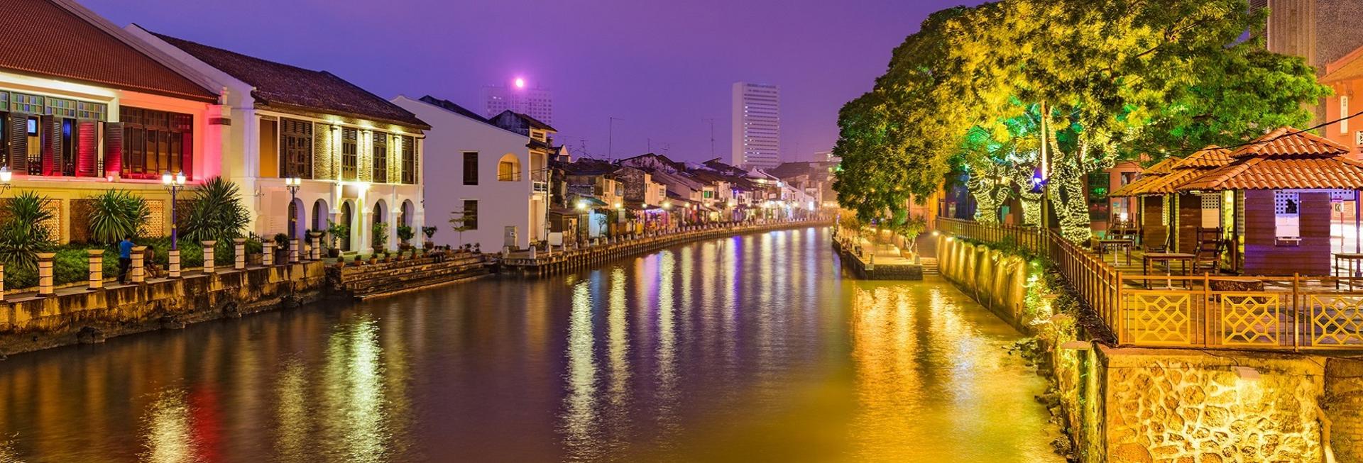 https://mdw-travel-data-us-east-1.s3.amazonaws.com/img/country/Malaysia/Malacca-River-Cruise/img_03.jpg