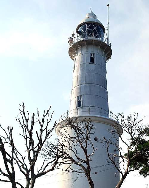 https://mdw-travel-data-us-east-1.s3.amazonaws.com/img/country/Malaysia/Malawati-Hill/img_02.jpg
