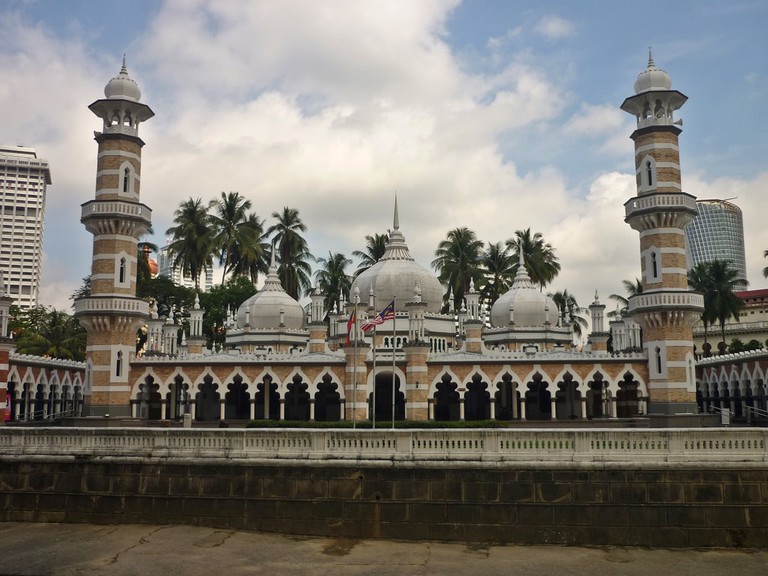 https://mdw-travel-data-us-east-1.s3.amazonaws.com/img/country/Malaysia/Masjid-India/img_03.jpg
