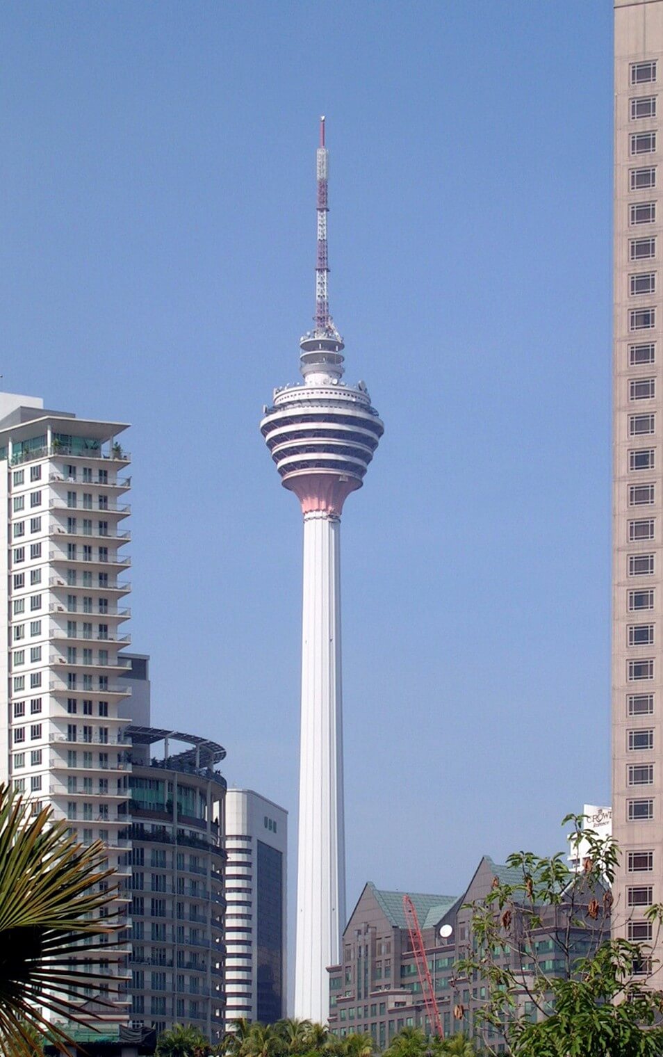 https://mdw-travel-data-us-east-1.s3.amazonaws.com/img/country/Malaysia/Menara-Kuala-Lumpur/img_01.jpg