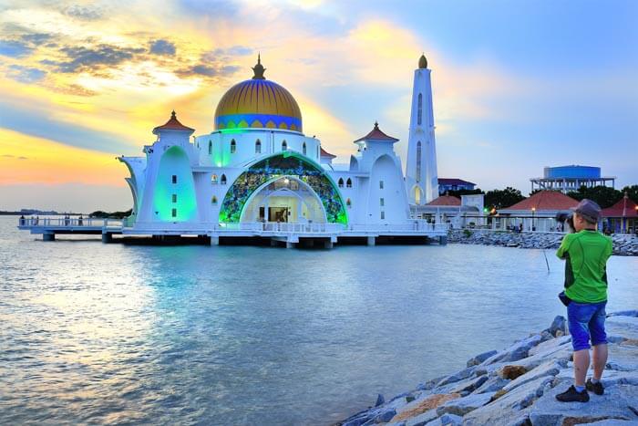https://mdw-travel-data-us-east-1.s3.amazonaws.com/img/country/Malaysia/MinNature-Malaysia/img_01.jpg