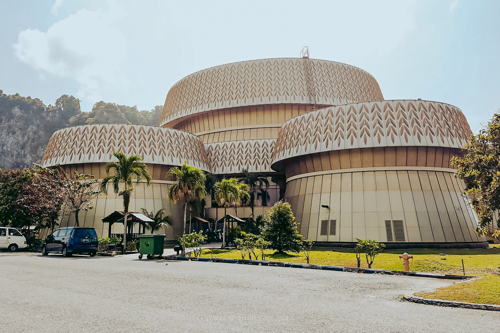 https://mdw-travel-data-us-east-1.s3.amazonaws.com/img/country/Malaysia/Muzium-Padi/img_03.jpg