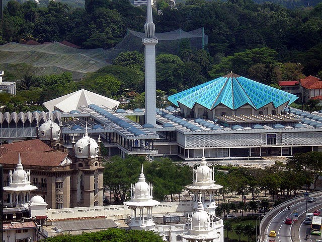 https://mdw-travel-data-us-east-1.s3.amazonaws.com/img/country/Malaysia/National-Mosque-of-Malaysia/img_01.jpg