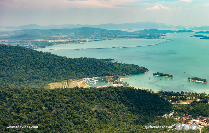 https://mdw-travel-data-us-east-1.s3.amazonaws.com/img/country/Malaysia/Padang-Matsirat/img_03.jpg