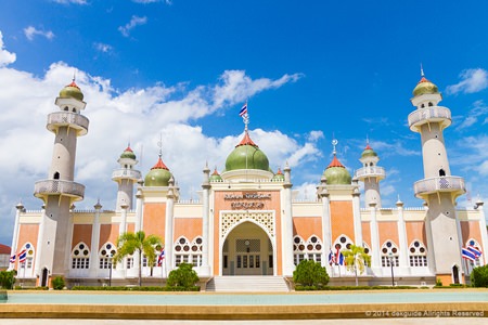 https://mdw-travel-data-us-east-1.s3.amazonaws.com/img/country/Malaysia/Pattani-Gates/img_01.jpg