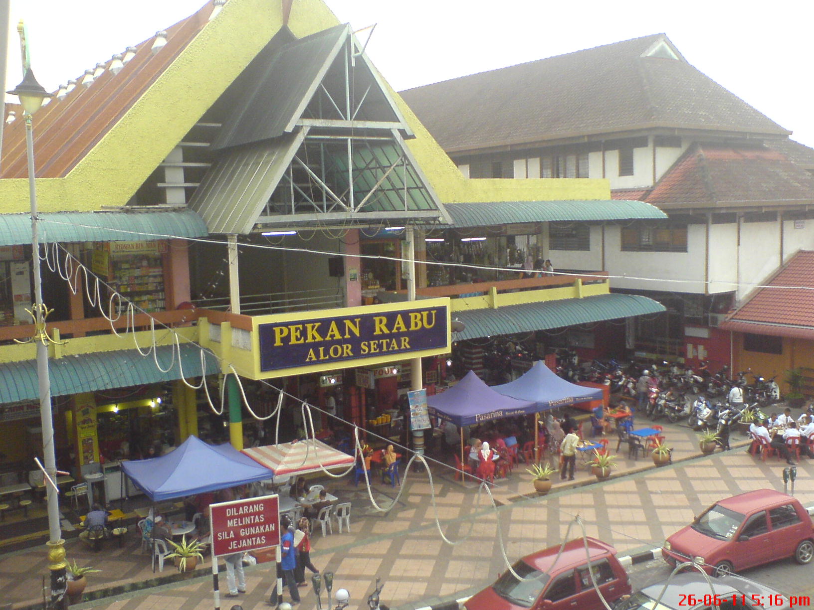 https://mdw-travel-data-us-east-1.s3.amazonaws.com/img/country/Malaysia/Pekan-Rabu/img_01.jpg