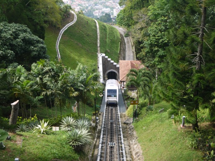 https://mdw-travel-data-us-east-1.s3.amazonaws.com/img/country/Malaysia/Penang-Hill-Funicular-Railway/img_02.jpg