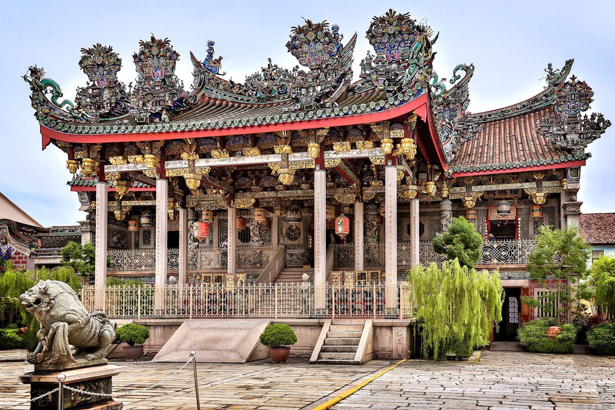 https://mdw-travel-data-us-east-1.s3.amazonaws.com/img/country/Malaysia/Penang-Khoo-Kongsi/img_01.jpg