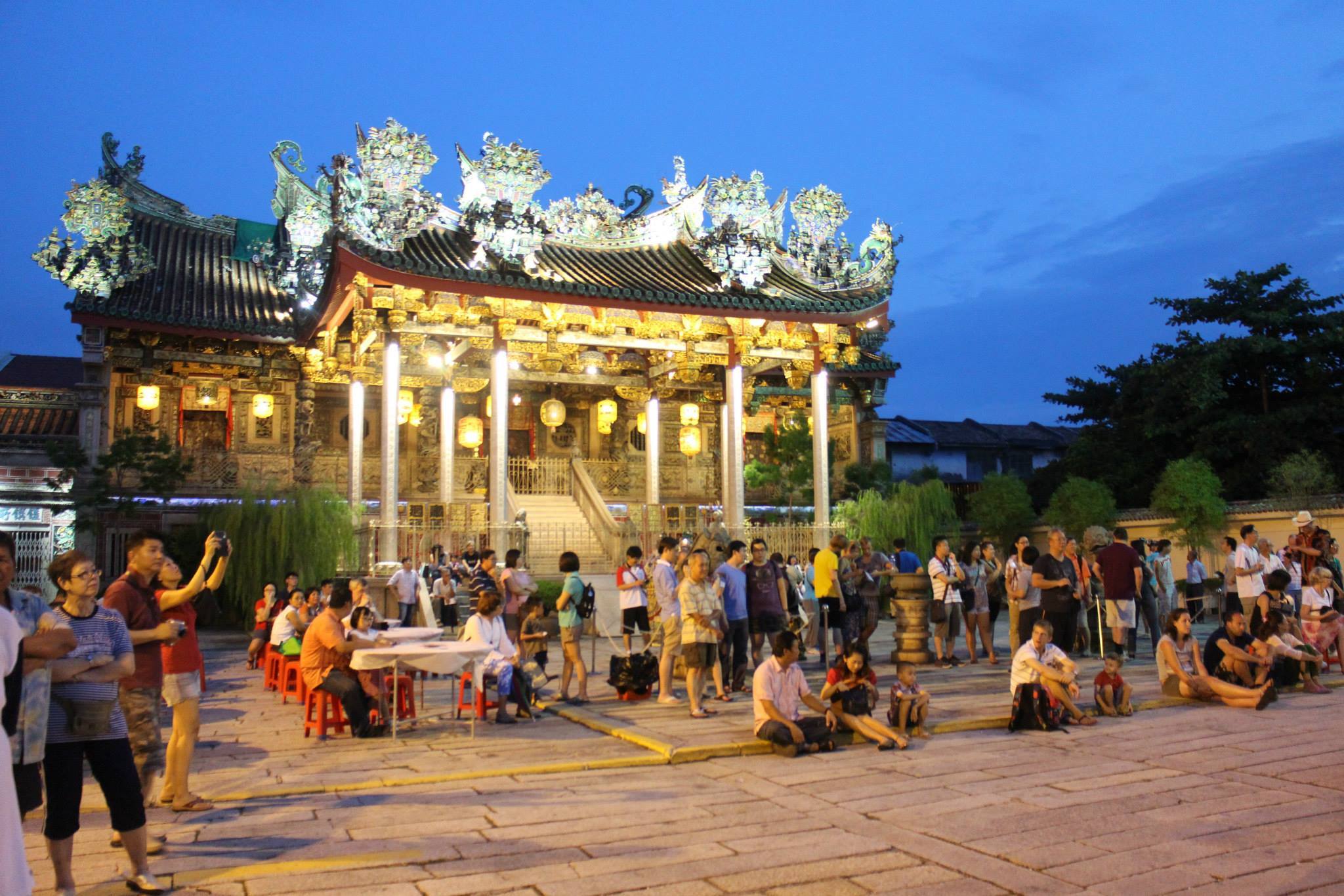 https://mdw-travel-data-us-east-1.s3.amazonaws.com/img/country/Malaysia/Penang-Khoo-Kongsi/img_02.jpg
